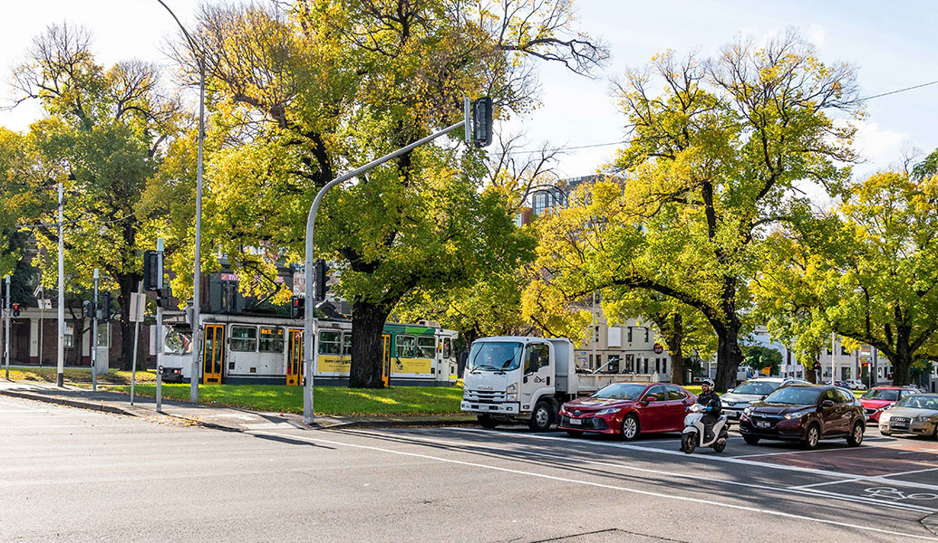 Photo of a busy road in East Melbourne